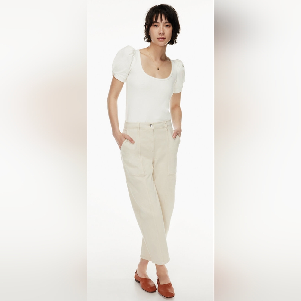 Wilfred White Tee With Pleated Sleeve